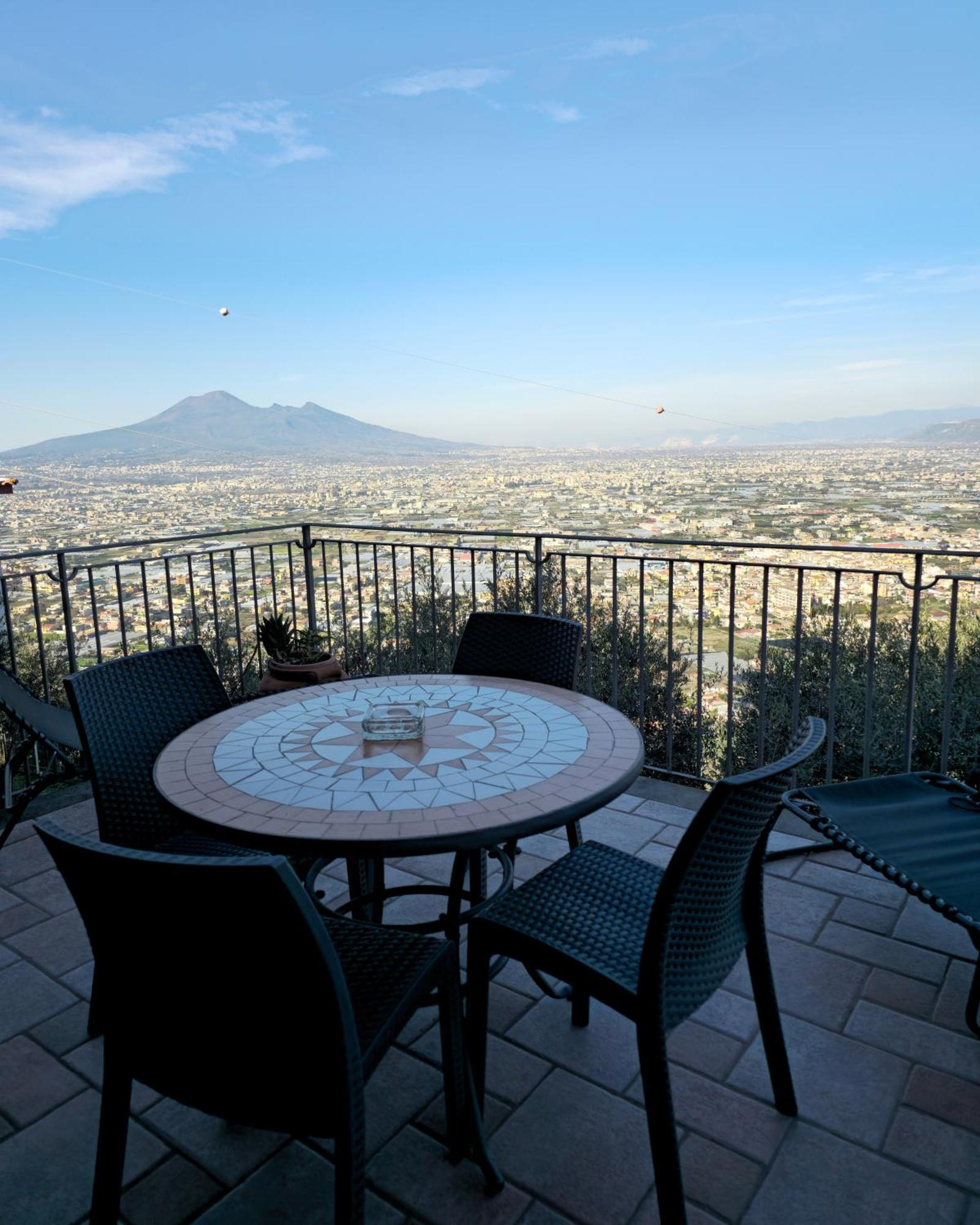 Casale Di Lusso Panoramico Villa Lettere Екстериор снимка